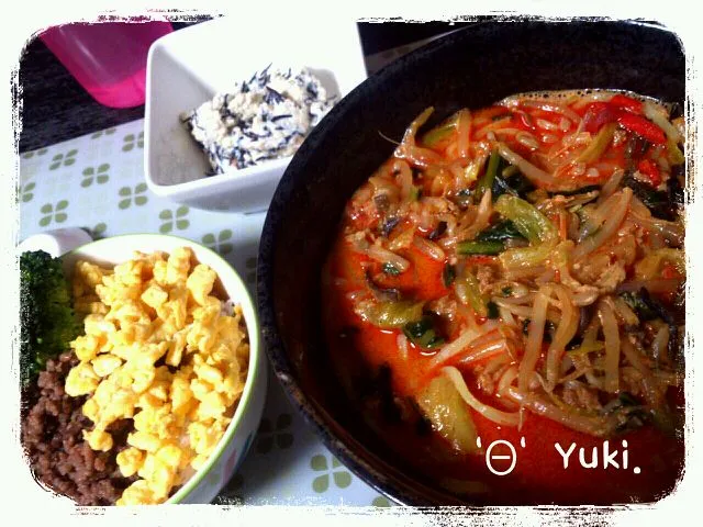 そぼろ丼、担々麺|ゅ。さん