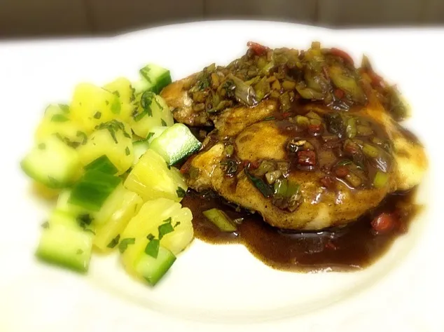 Pan fried chicken in a Jerk sauce with pineapple salsa|Steve Pountneyさん