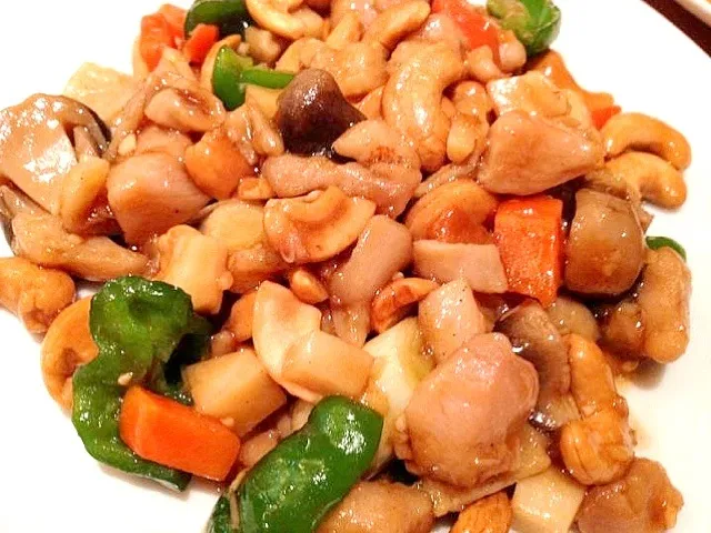 Snapdishの料理写真:Chicken with Cashew nuts|Johnnyさん