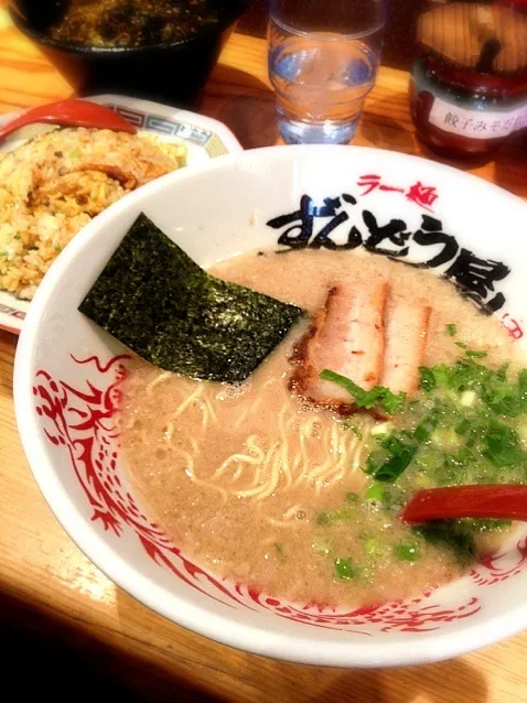 Snapdishの料理写真:ずんどう屋ラーメン|현사/KENSHIさん