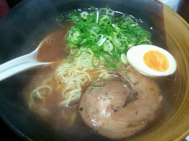 ひさしぶりの家ラーメン。自作チャーシュー最後の一枚。|akaneharaさん