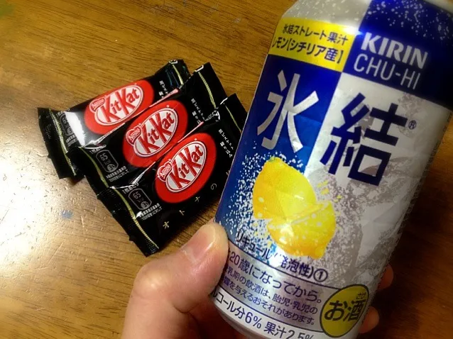 Snapdishの料理写真:今夜は宅呑み。乾杯っ♪(´ε｀ )|Kojiさん