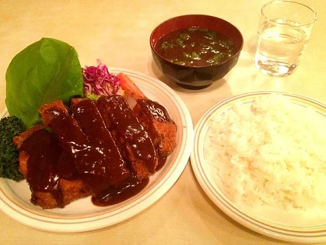 特性豚カツ定食200g|kutsuna ippeiさん