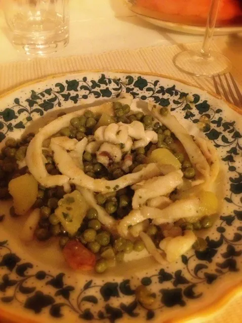 abbraccio di seppie con pisellini e patate|gherardo flendaさん