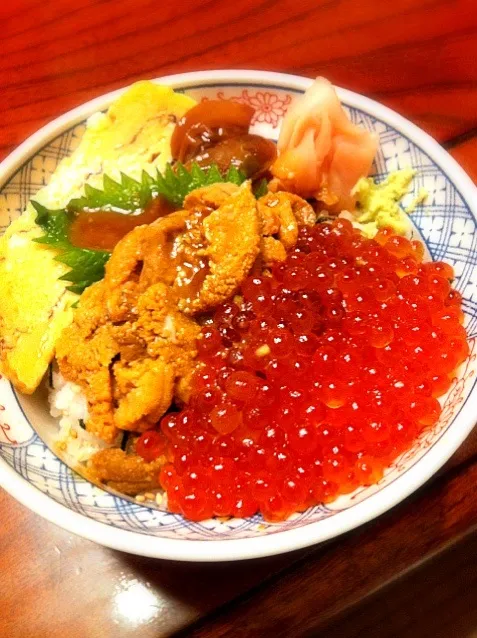 Snapdishの料理写真:ミックス丼|rinasuさん