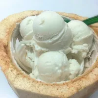 coconut ice-cream 🍨|betさん