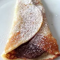 Breakfast: Nutella Crepe|Leanneさん