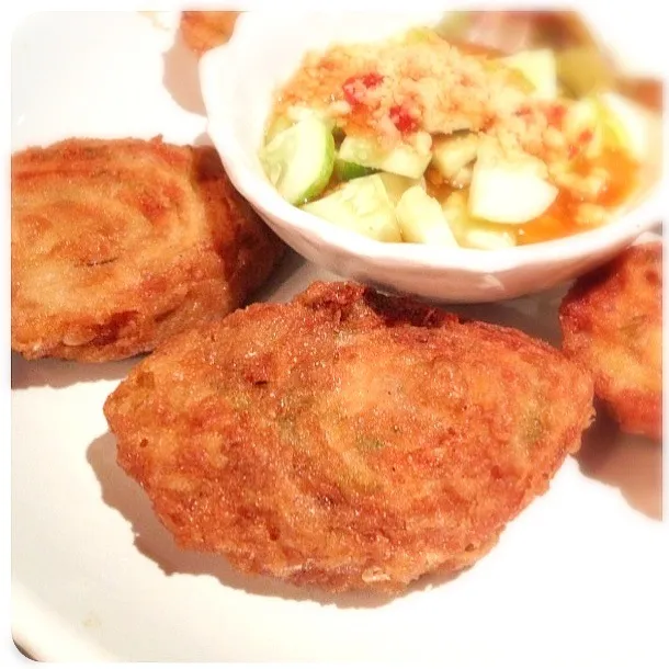 Fried Seafood Cakes 🐠🐙ทอดมันทะเล|@bangkokさん