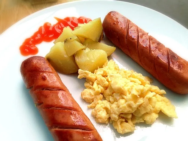 Snapdishの料理写真:Sausage Plater|Iwan Setiawanさん