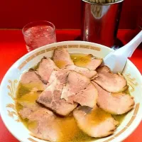 Snapdishの料理写真:下北沢 一龍のチャーシューめん|takuさん