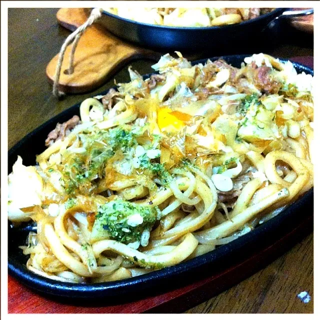 (^^;;すんまへーんw💕鉄板ラバーズ🎵焼きうどん|いよこ🍻さん