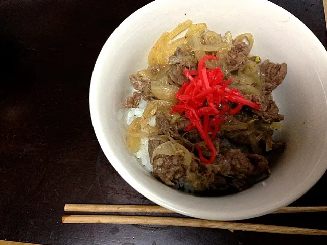 Snapdishの料理写真:今夜は牛丼|ゆもじゅんさん