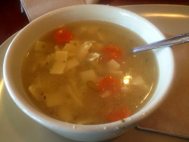 The chicken noodle soup at Panera Bread is yummy!|Alena Eydlishさん