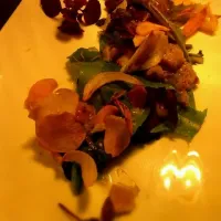 grilled baby romaine lettuce, bacon mustard vinegrette, garlic chips, smoked pork belly|meaghann marcilleさん