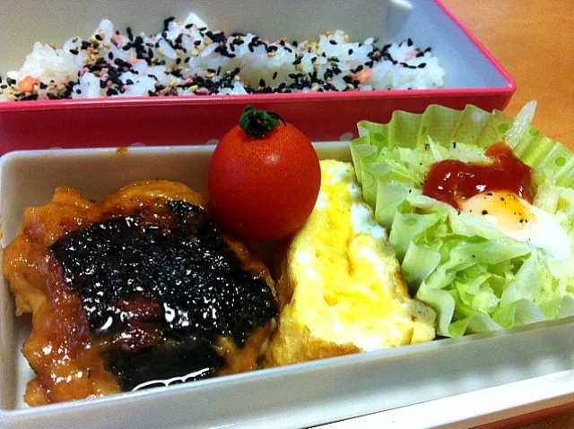 1月21日のお弁当。鶏つくねの照り焼き・巣ごもりキャベツ・卵焼き・プチトマト・ふりかけご飯|keroさん