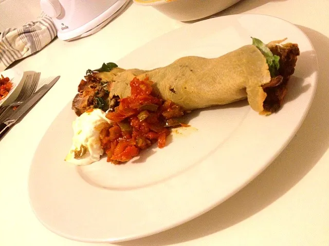 Quinoa Tortilla Roll with Homemade Salsa|jodie fidockさん