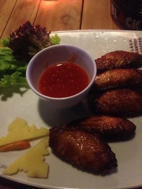 Chicken wing with thai sauce|ryan andikaさん