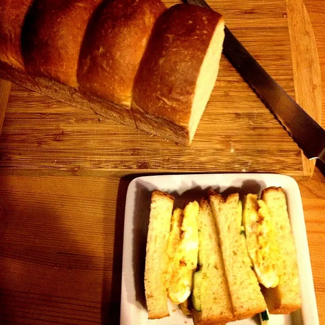 朝ごはん は 生クリーム食ぱん で オムレツサンド。|もこさん