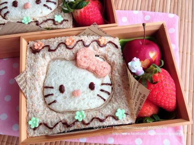 ハローキティのサンド・朝食お弁当♡|シャリーさん