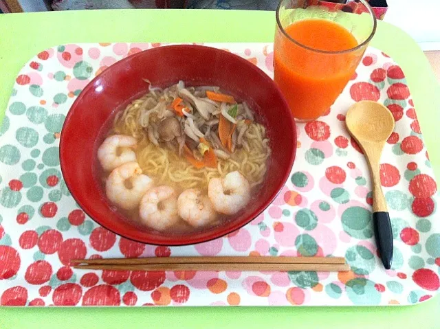 塩ラーメン マルちゃん生麺|こくりこさん