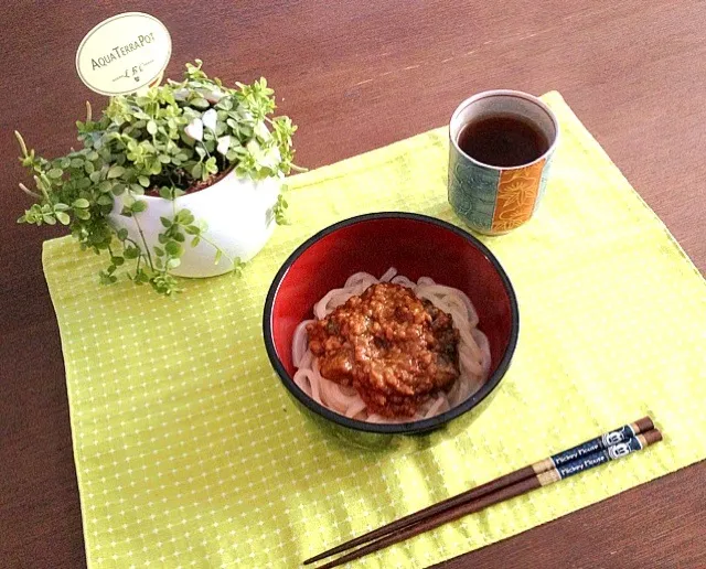 肉味噌うどん、ほうじ茶|pentarouさん