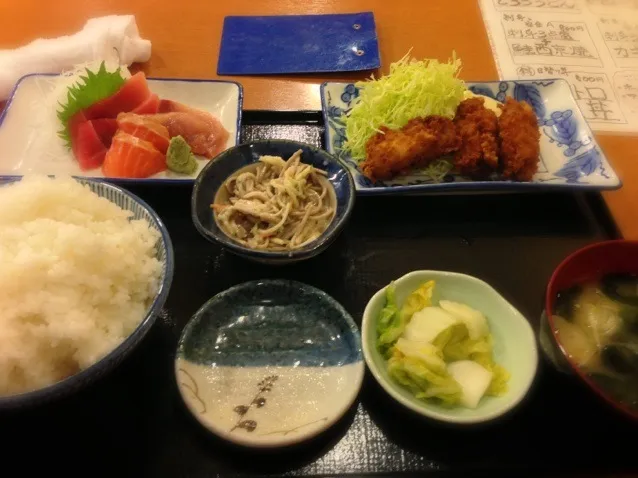 刺身とカキフライの日替り定食|安宅正之さん