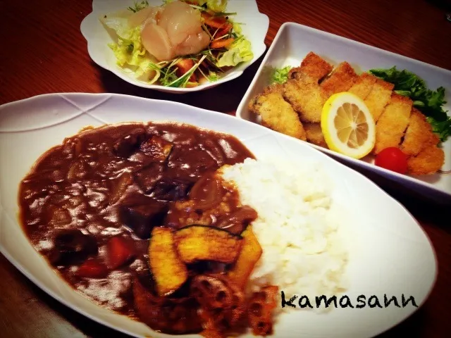 ビーフカレー🍛 トンカツ、カキフライ・ホタテサラダ|かまさん