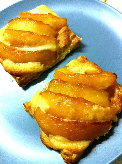 Snapdishの料理写真:Caramelized Apple Tart|LYFさん