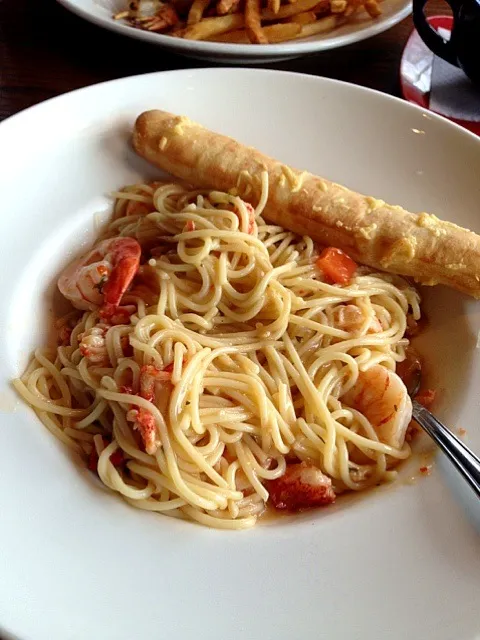 Lobster  and shrimp pasta|caoさん