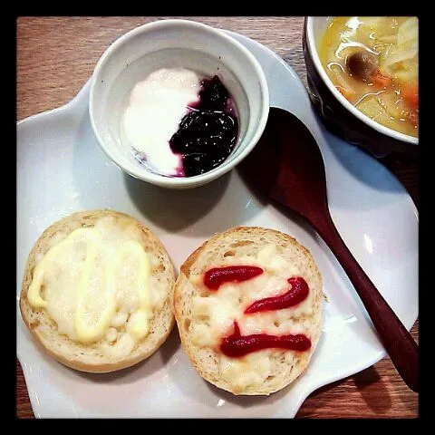 お豆腐パンの朝ごはん♪|yumiさん