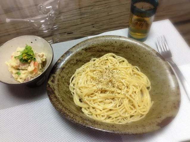 マスカルポーネとブラックペッパーのシンプルパスタ、菜の花と生ハムのポテトサラダ。|彩さん