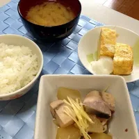 Snapdishの料理写真:ブリ大根/出し巻き卵/豆腐の味噌汁|レイリーさん