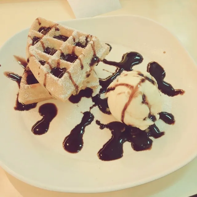 Monkey Choco Waffle.|EARNS❁さん