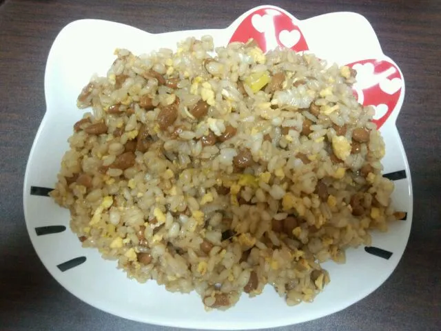 焦がし醤油の納豆炒飯|神菜さん