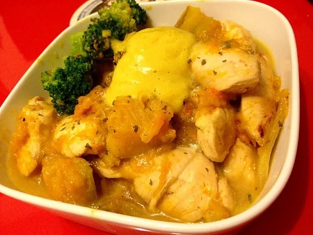 Creamy Pumpkin with chicken  牛奶南瓜雞|Elaineさん