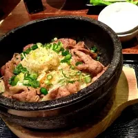 Snapdishの料理写真:石焼ネギ塩カルビ丼|まるさん