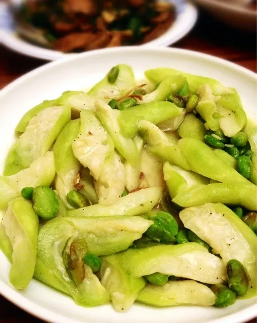 絲瓜毛豆 Stir Fried Loofah With Edamame|MyRaXさん