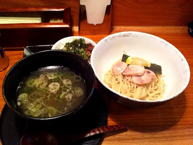 鶏塩つけ麺 焼豚丼セット|呈蒟蒻さん