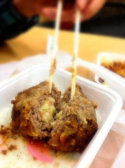 Snapdishの料理写真:Hamburg with Cheese stuffing Bento.|Ernさん