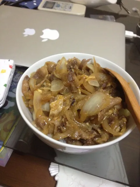 豚玉子とじ丼|いもこさん