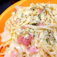 Snapdishの料理写真:白味噌仕立てのクリームパスタ|tomomiさん