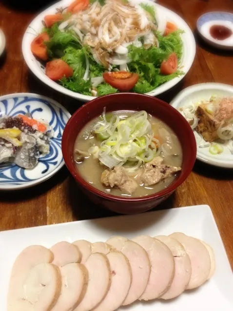 鶏ハム燻製、ハタハタ寿司、じゃっぱ汁、焼き厚揚げ、ワサビ菜サラダ|raku_darさん