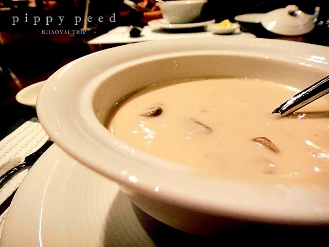 Snapdishの料理写真:Mushroom soup|ploy nanilさん