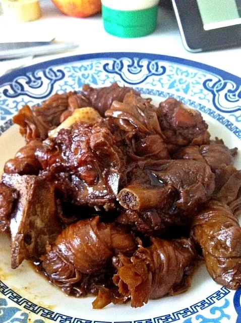 Soy sauce chicken and toufu skin. Shanghai Region, Chinese cuisine|Juliet Zhuさん