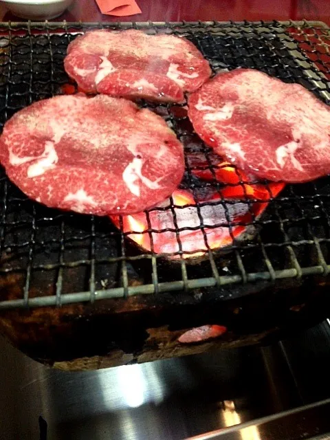 Snapdishの料理写真:大好きな焼肉屋 花道！山形牛！|リュウさん