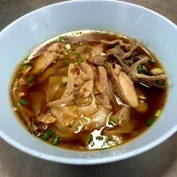 ก๋วยเตี๋ยวเป็ด บ๋วยโภชนา|Mettmouthさん