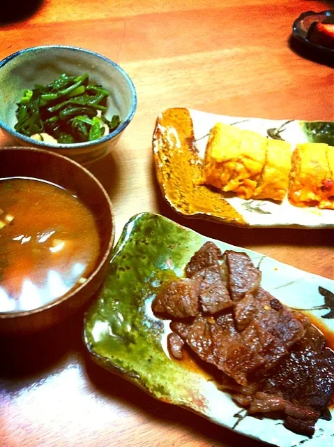 今日の晩御飯。明太子の卵焼き、ほうれん草と油揚げのお浸し、じゃがいものお味噌汁|ゆうさん