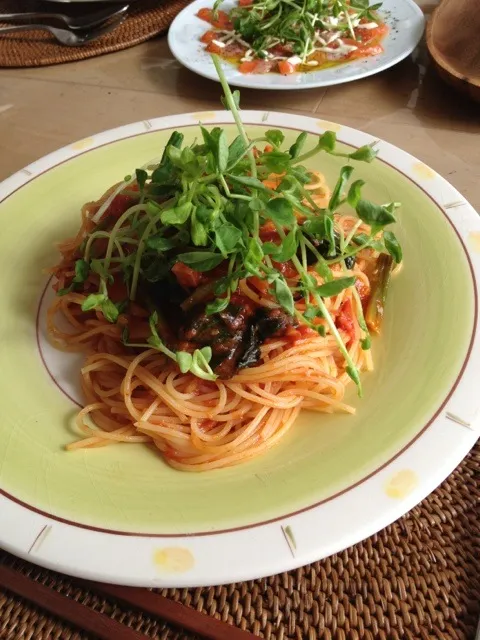 ベーコンとほうれん草のトマトパスタ|ブタコさん