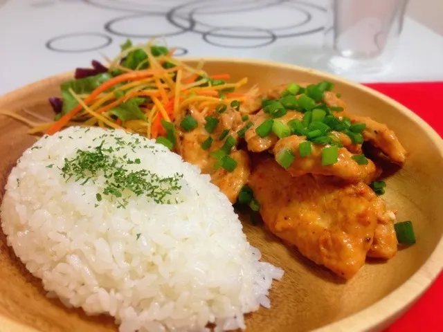 鶏胸肉のピリ辛マヨネーズ和え|あみさん