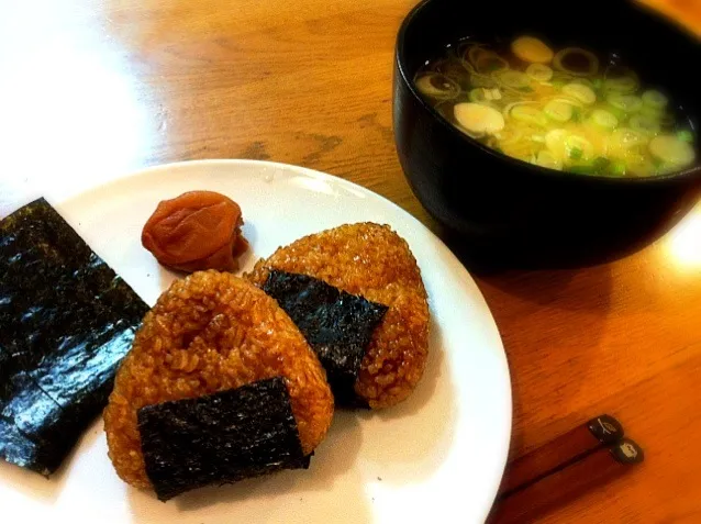 今夜の〆は焼きおにぎり|リフルシャッフルさん